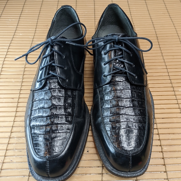 florsheim crocodile shoes